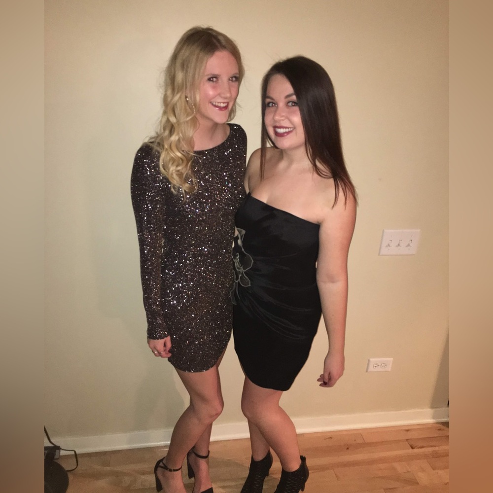 Windsor Mini Black and Gold Sparkle Dress